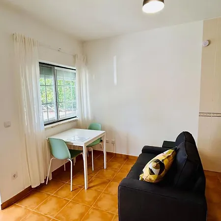 Апартаменты Casa Martins Country 3 - Private Parking & Wifi